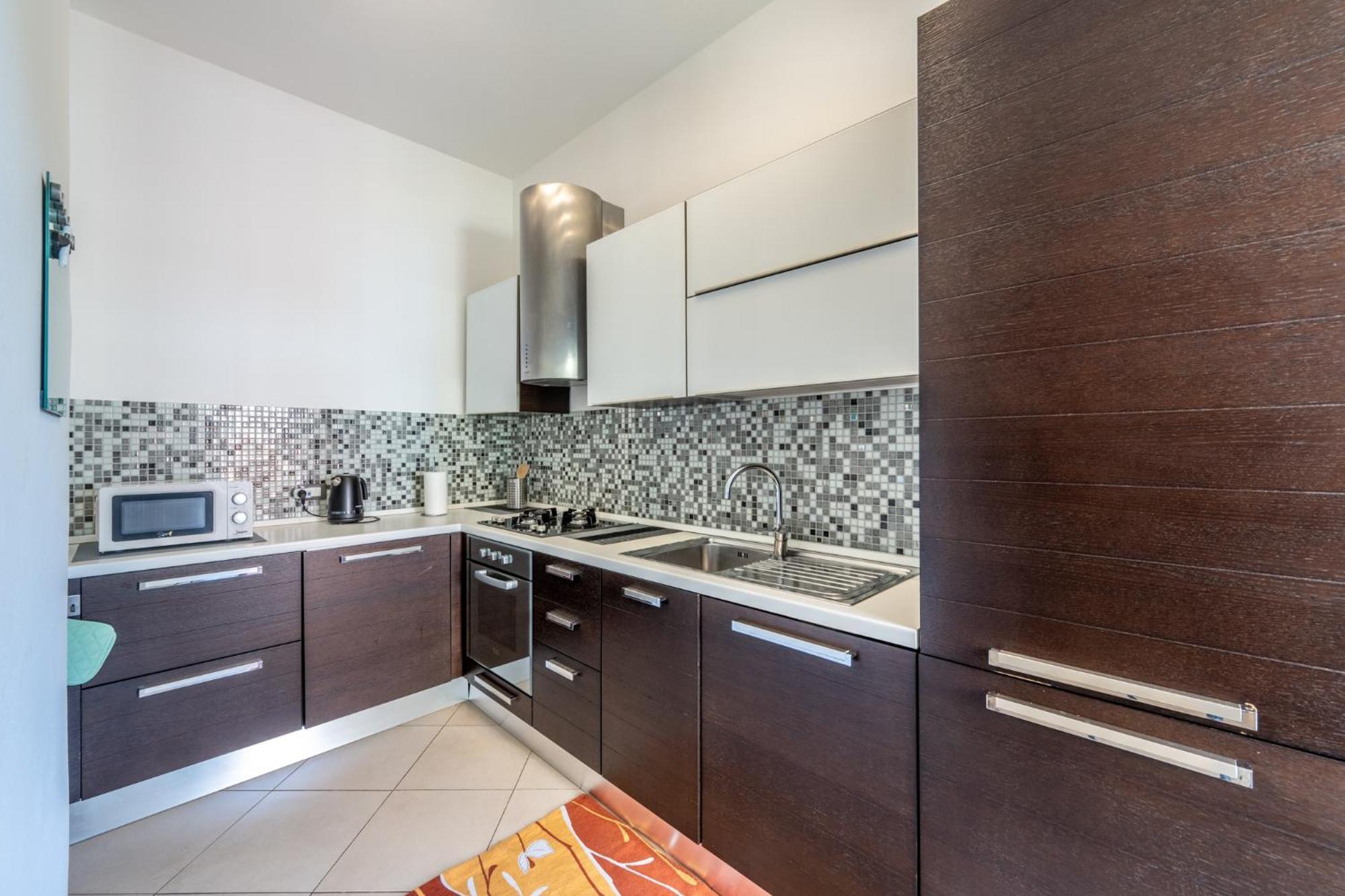 شقة New Luxury 2Bdr Terrace, Views, Ac مارينا دي كارّارا المظهر الخارجي الصورة
